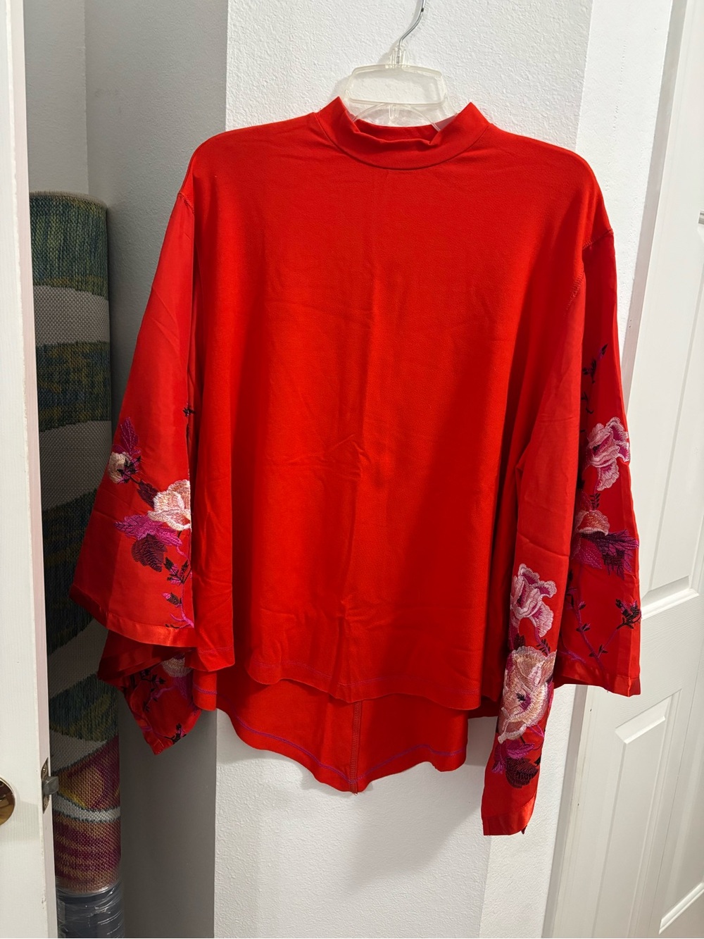 Unique Red Free People Angel Sleeve Floral Embroidered Women's Top